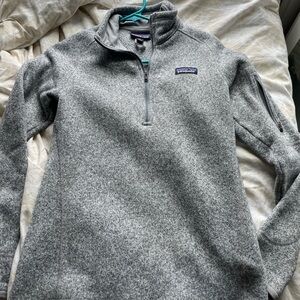 Women’s Patagonia sweater size small